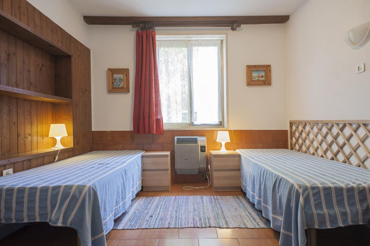 Casa Furrer Lejlighedshotel Tirrenia Eksteriør billede