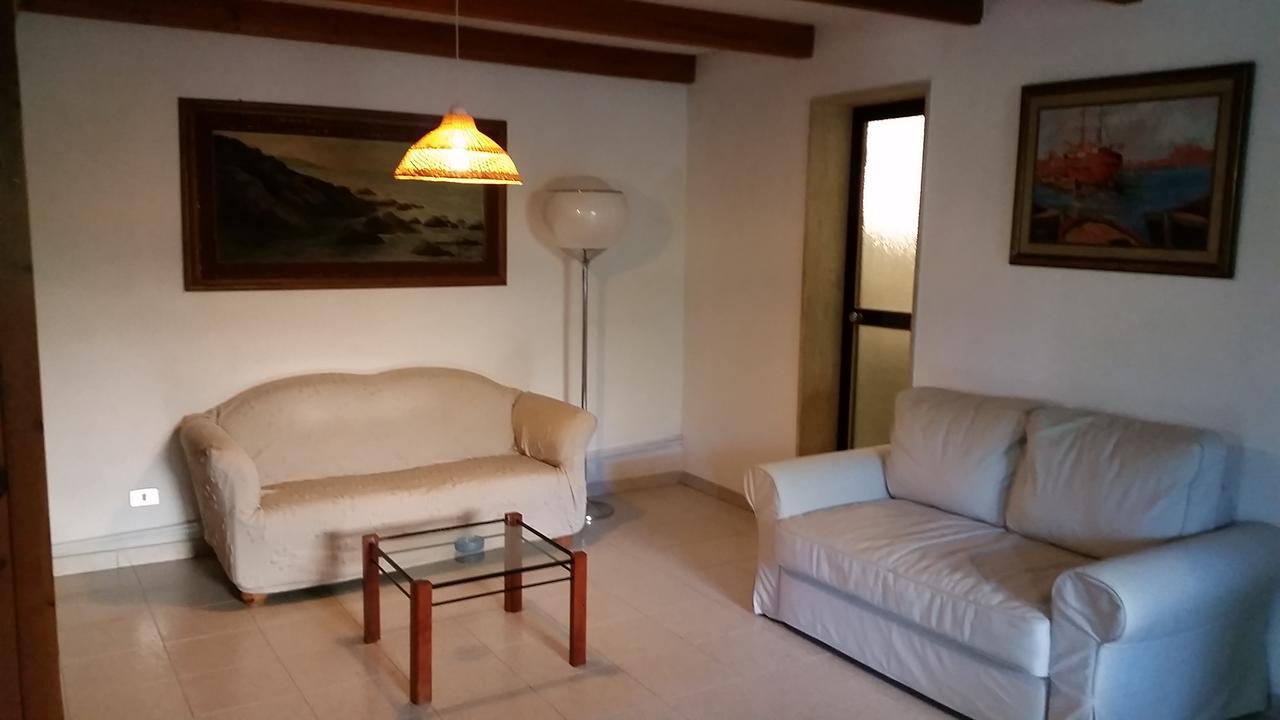Casa Furrer Lejlighedshotel Tirrenia Eksteriør billede